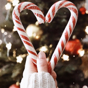 15 Cool Candy Cane Facts